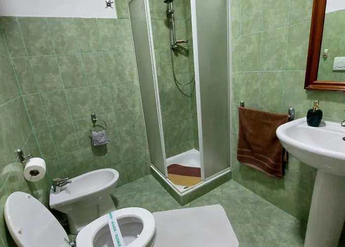 Gazde/Camere de închiriat Vilaroma Tripla Eforie Nord